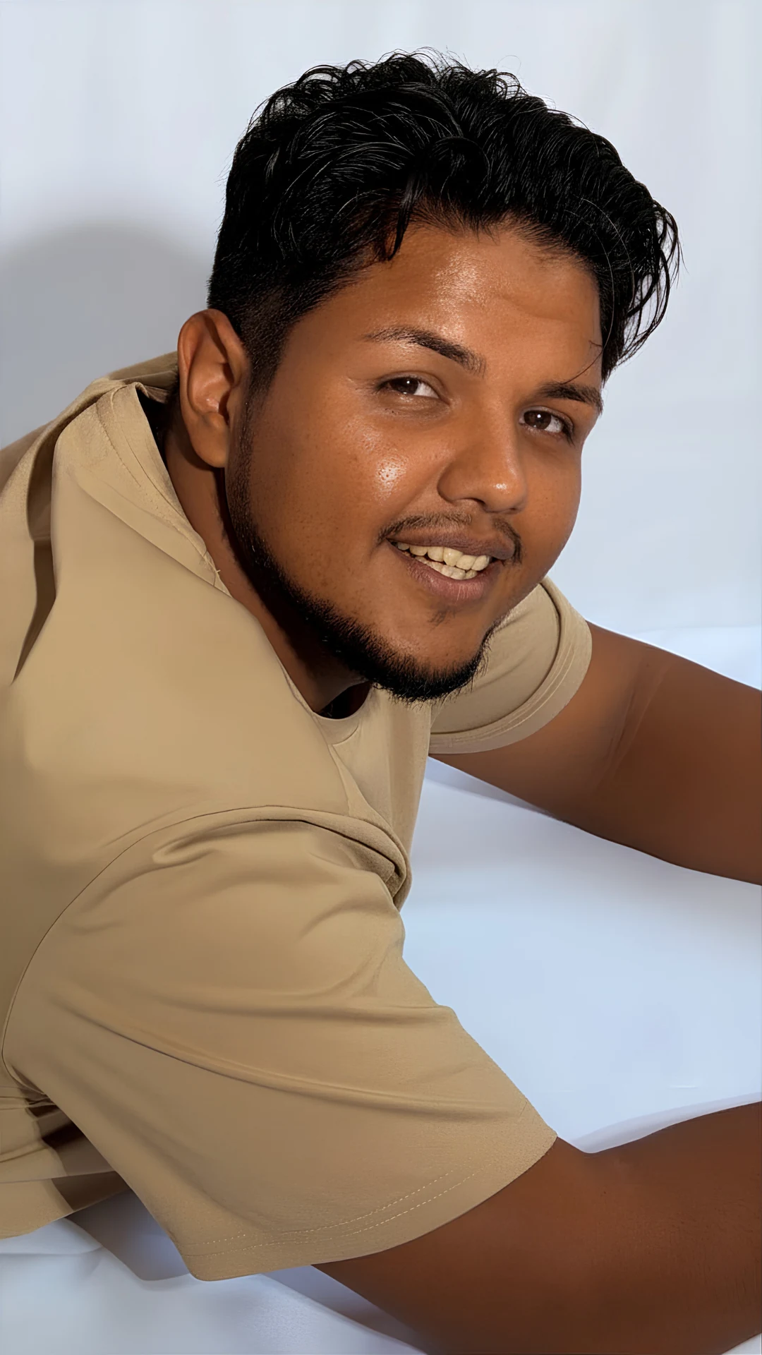 Germán Aquino — foto vertical producción artística