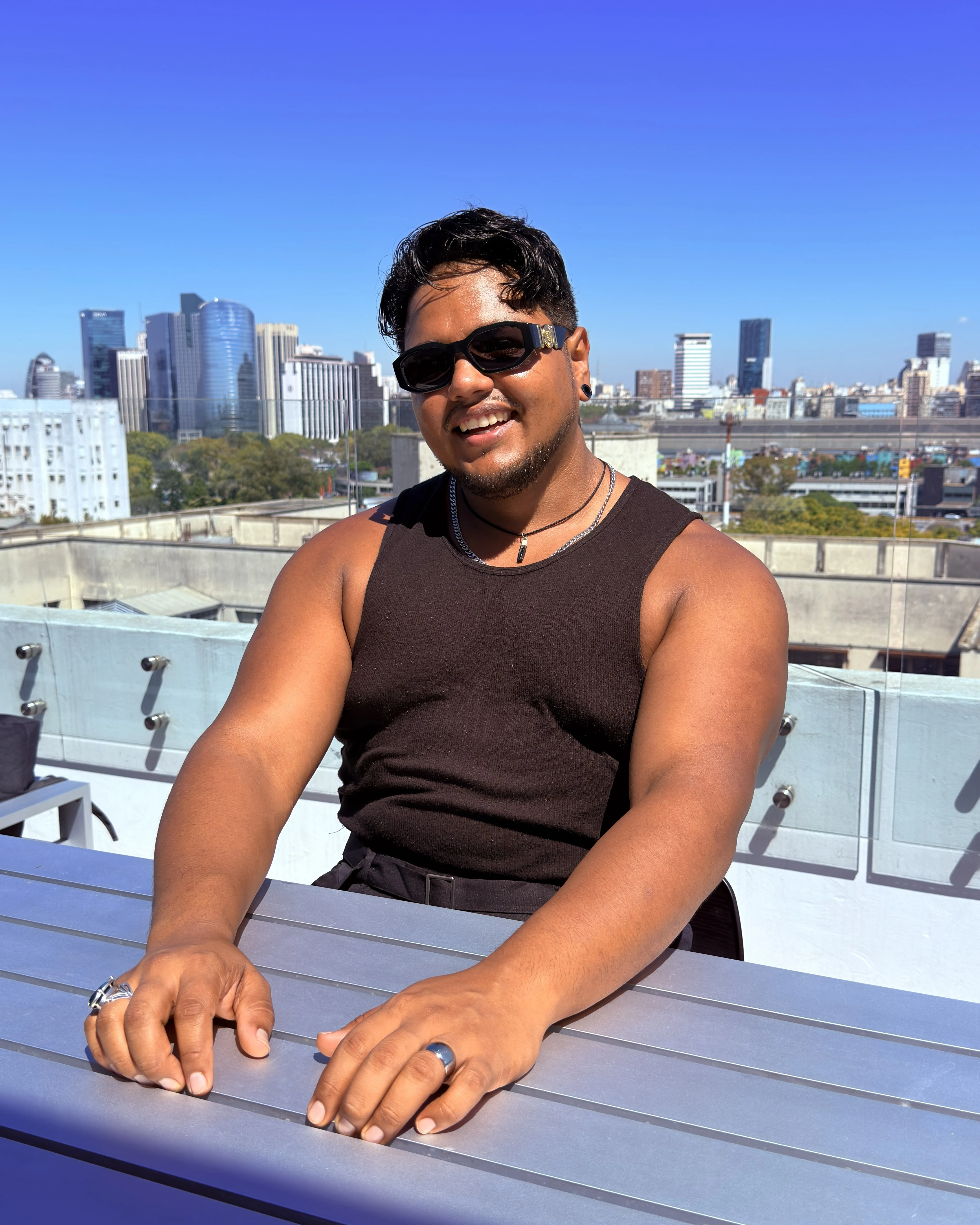 Germán Aquino cantante actor y bailarín — producción fotográfica